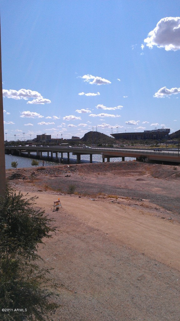 945 E Playa del norte -- Unit 2022 - 6784339