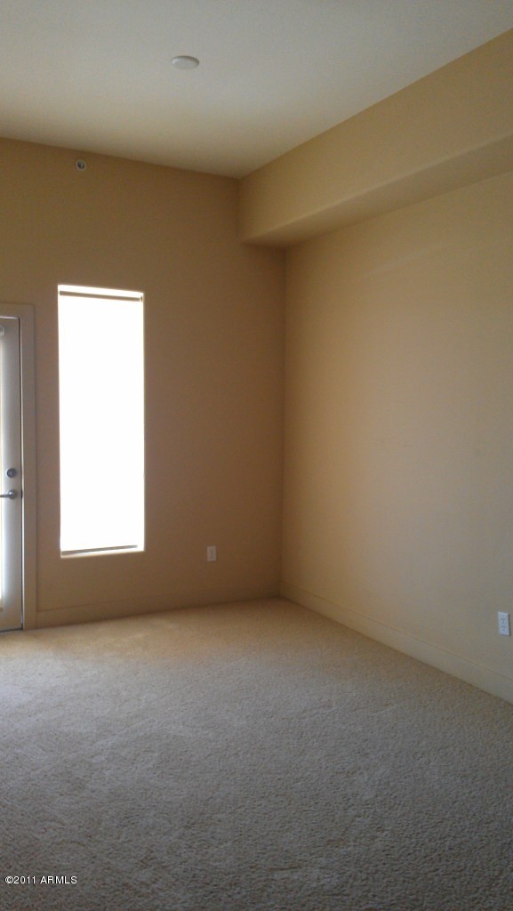 945 E Playa del norte -- Unit 2022 - 6784321