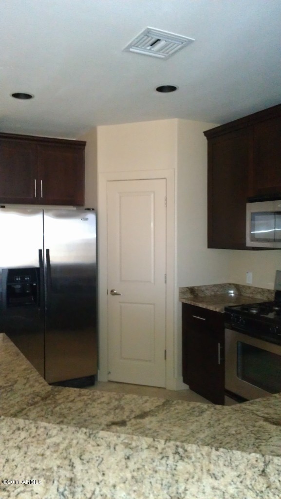945 E Playa del norte -- Unit 2022 - 6784324