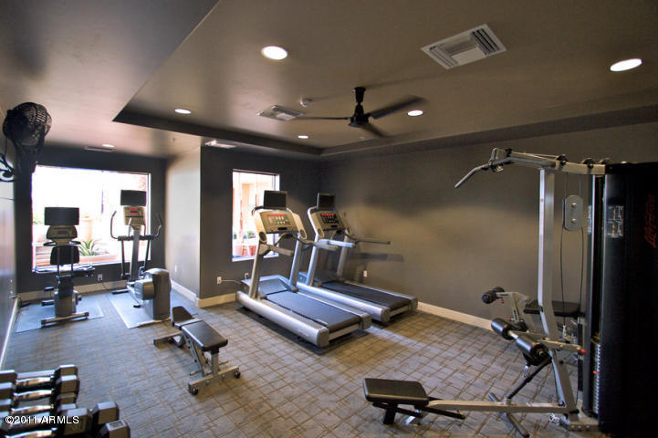 945 E Playa del norte -- Unit 2022 - 6784329