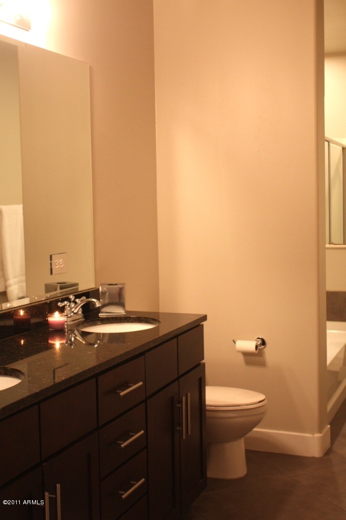 945 E Playa del norte Drive Unit 2003 - 6787460