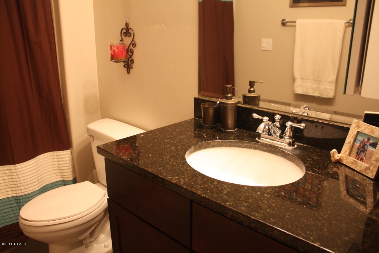 945 E Playa del norte Drive Unit 2003 - 6787478
