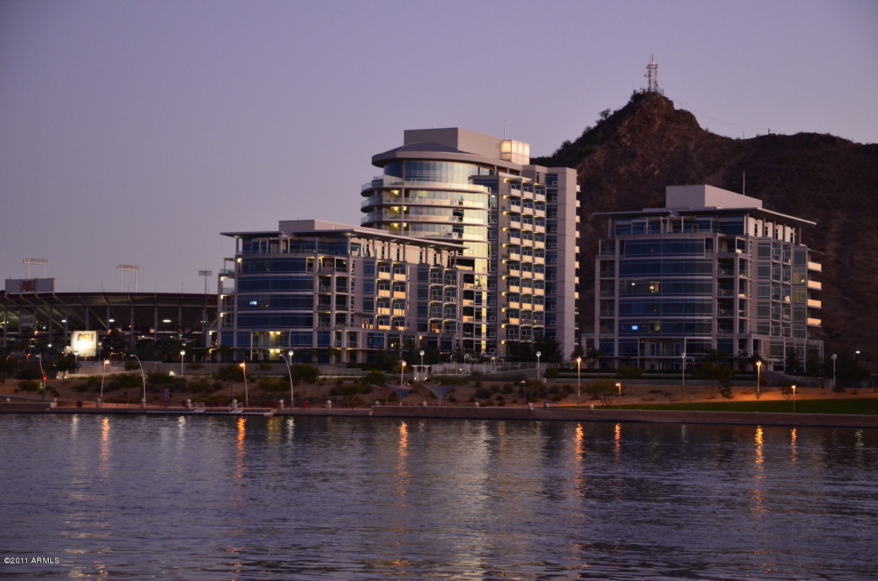 140 E RIO SALADO Parkway Unit 403 - 6786260