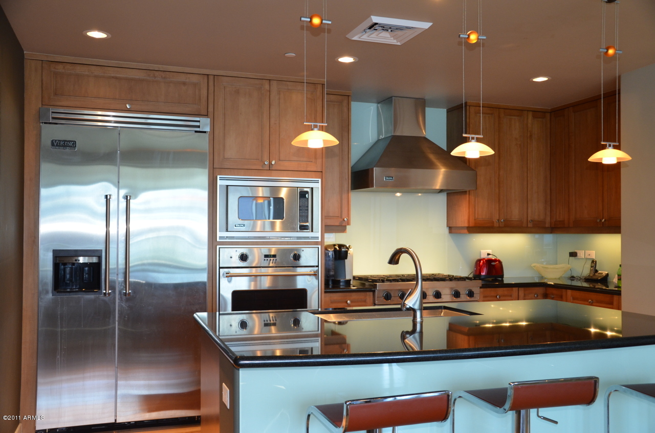 140 E RIO SALADO Parkway Unit 403 - 6786302