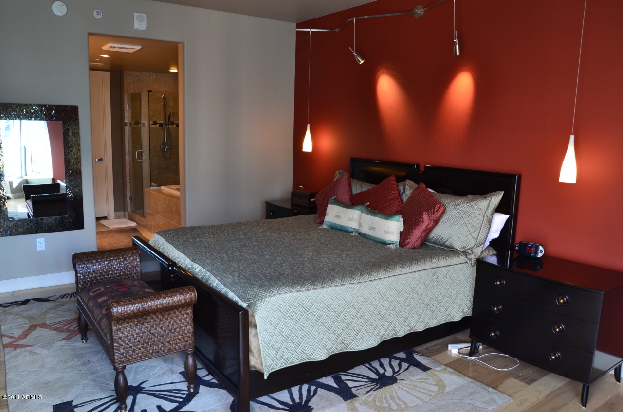 140 E RIO SALADO Parkway Unit 403 - 6786295