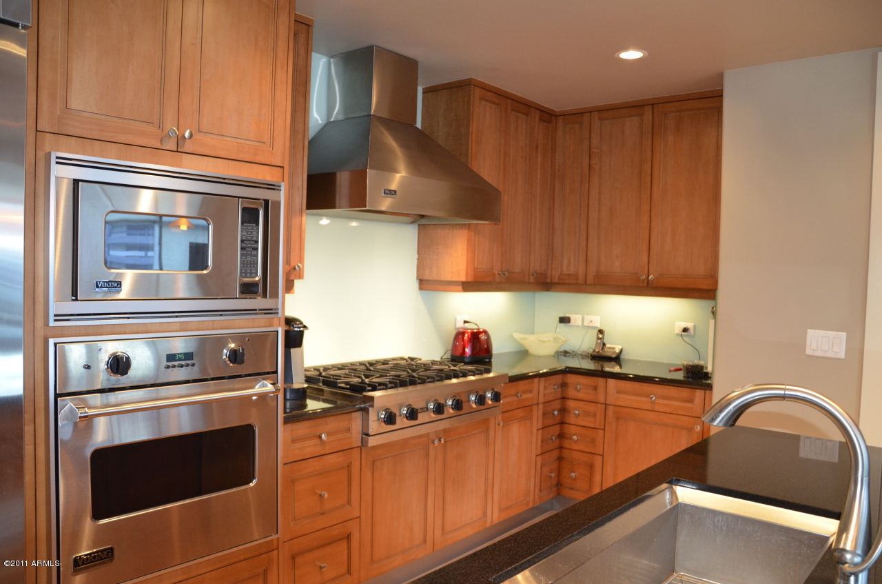 140 E RIO SALADO Parkway Unit 403 - 6786301