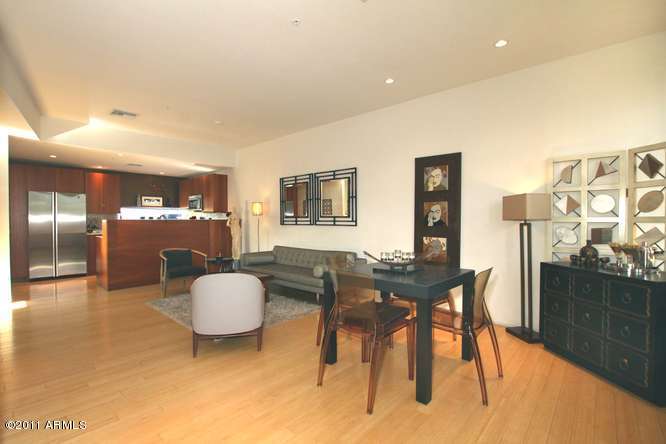 1145 E WHITTON Avenue Unit 1006 - 6787751
