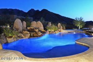 Beautiful Sonoran Crest