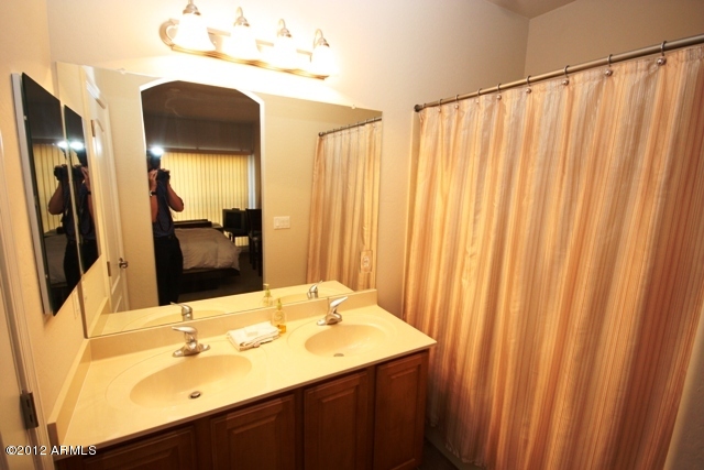 3425 E AVALON Drive - 6789667