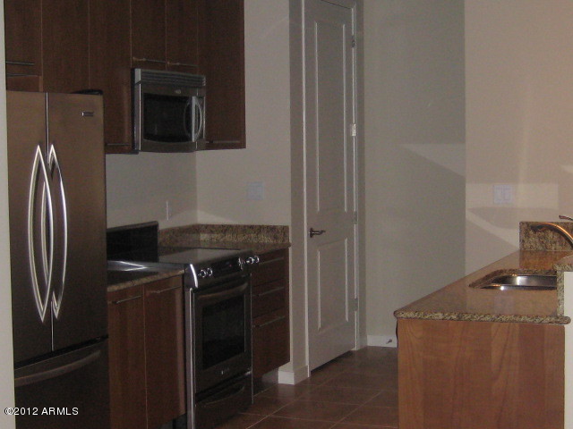 1 E LEXINGTON Avenue Unit 203 - 6790127