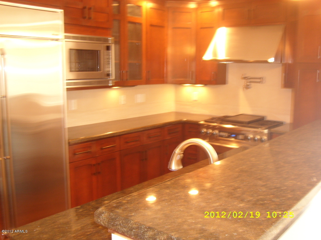 4931 N WOODMERE FAIRWAY -- Unit 1006 - 6791592