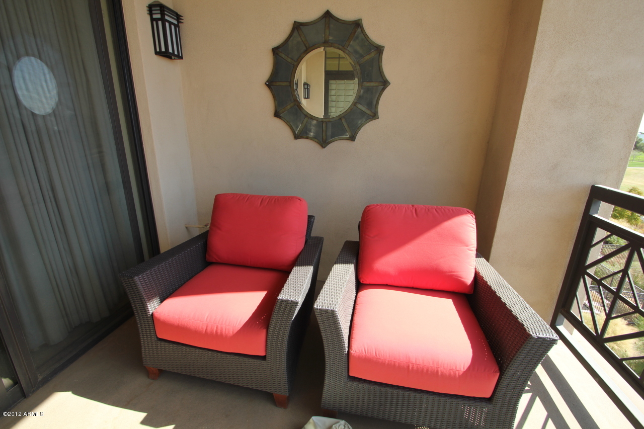 8  BILTMORE Estate Unit 305 - 6792845