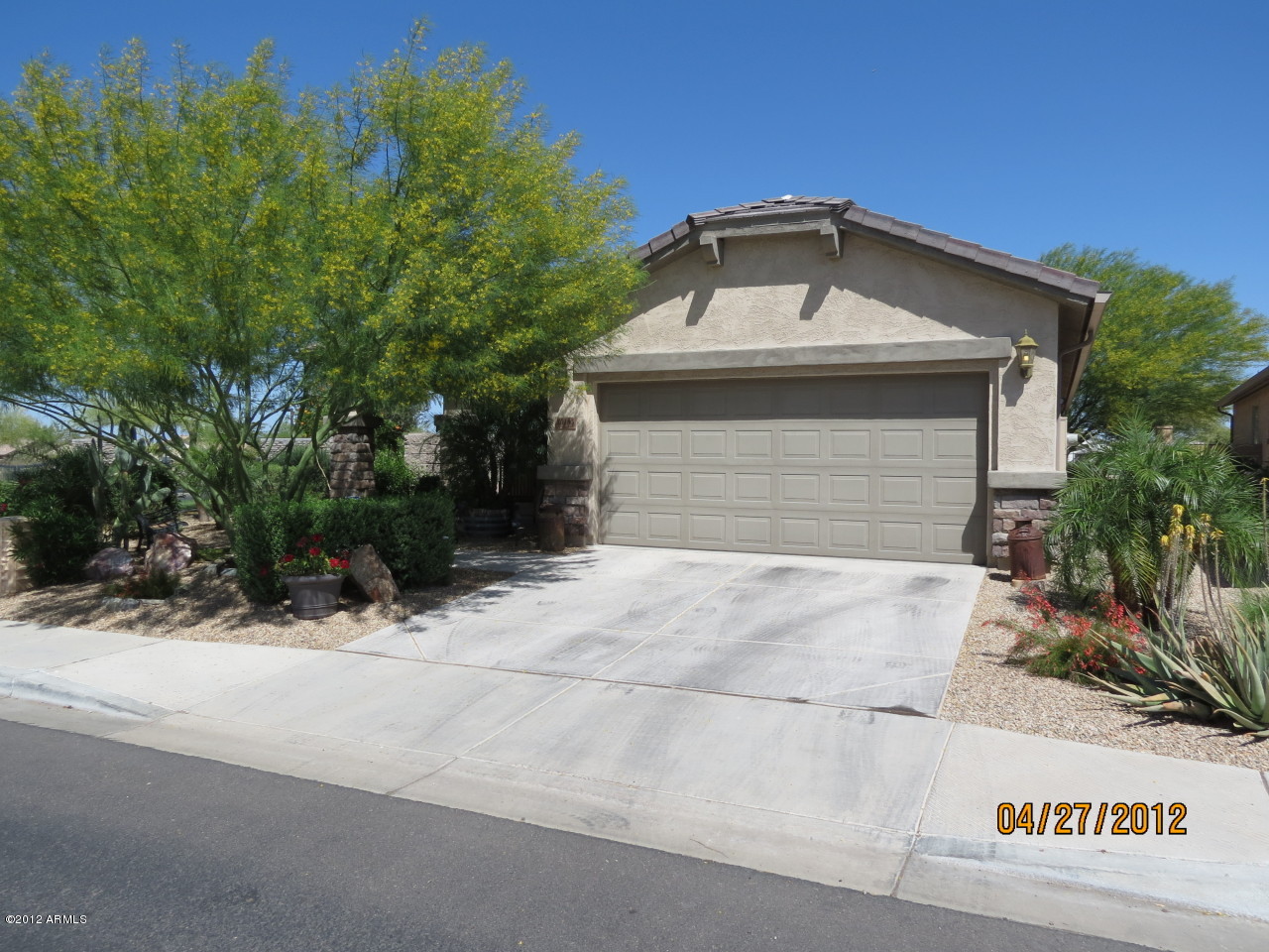 Photo of Listing #4752419