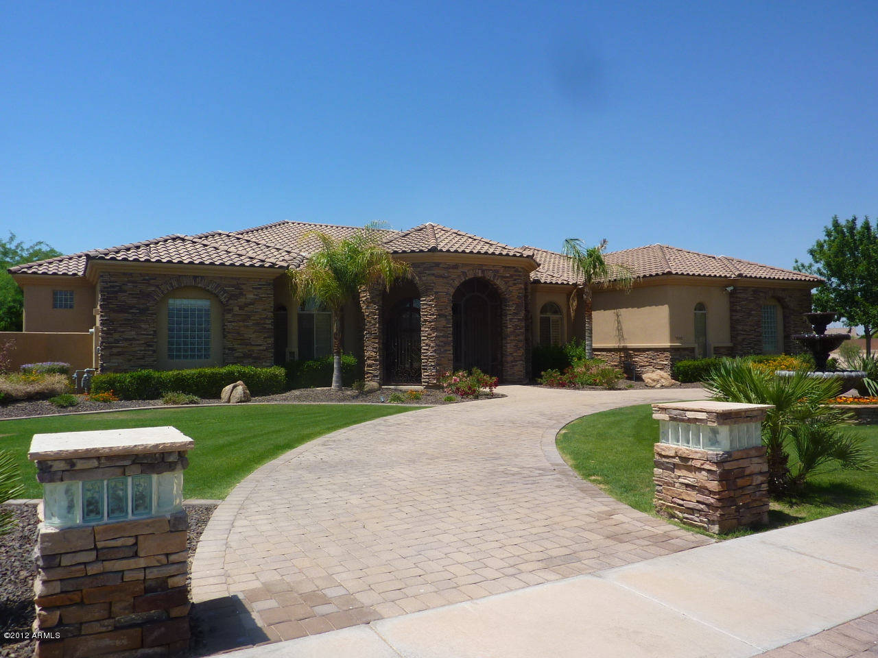 Photo of Listing #4758099