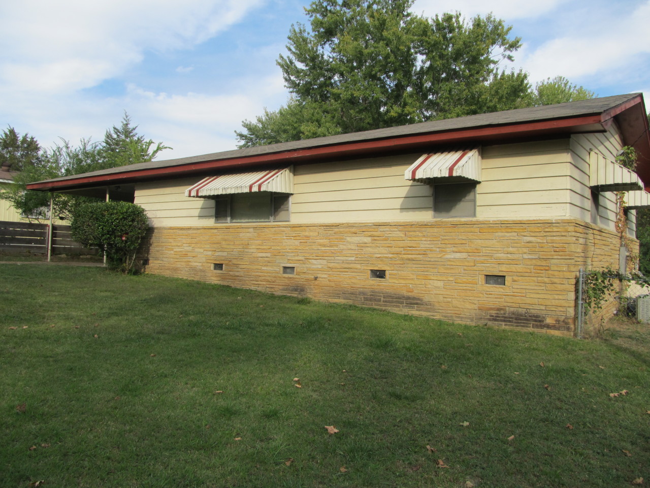 http://www.richrealty1.com/properties-search/details/?mlsnum=431061&aid=320&agt=0&anch=1&page=1&price=any&rangel=&rangeh=&propertytype=any&city=any&county=any&zipcode=any&bedrooms=any&bathrooms=any&sqft=any&acres=any