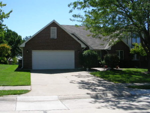 1212 TORREY PINES DR