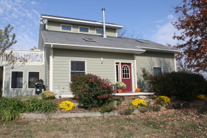 651 E CALVIN DR