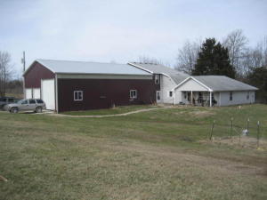 305 COUNTY RD 142