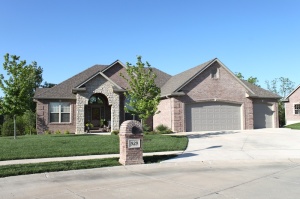 939 EAGLE POINT DR