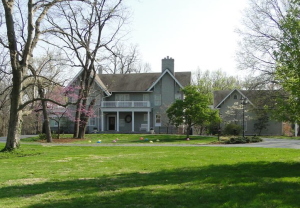 802 W STEWART RD