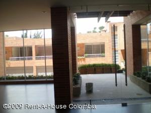 FRANQUICIA MASTER Apartamento en Venta en Bella Suiza en Bogota Código: 08-84 No.6