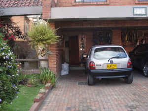 MASTER INTERNATIONAL Casa En Venta En Bogota - Las Villas C&oacute;digo FLEX: 11-445