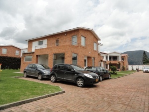 Casa / Arriendo / Chia / Chia / FLEXMLS-12-24