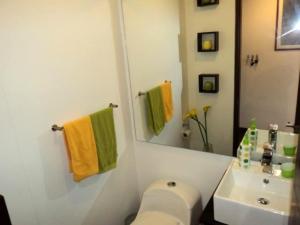 MASTER INTERNATIONAL Apartamento en Venta en Santa Paula en Bogota C&oacute;digo: 12-27 No.5