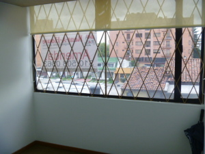 MASTER INTERNATIONAL Oficina en Arriendo en La Carolina en Bogota Código: 12-35 No.7