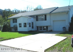 122 CHESTNUT ST