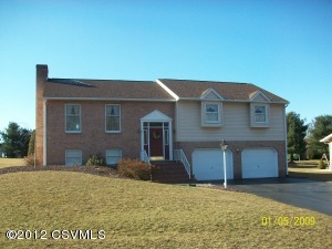 10 PINE AVE
