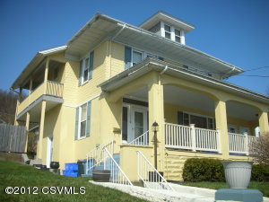 1635 W WALNUT ST