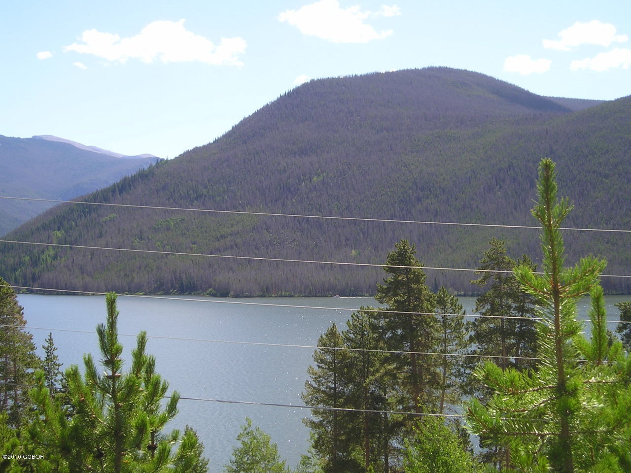 PANORAMIC LAKE VIEWS!