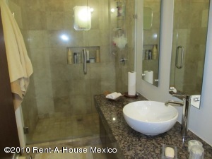 MASTER INTERNATIONAL Departamento en Venta en Santa Fe en Alvaro Obregón C&oacute;digo: 10-9 No.8