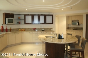 MASTER INTERNATIONAL Departamento en Venta en Jesus del Monte en Huixquilucan C&oacute;digo: 11-36 No.1