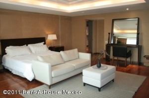 MASTER INTERNATIONAL Departamento en Venta en Jesus del Monte en Huixquilucan C&oacute;digo: 11-36 No.3