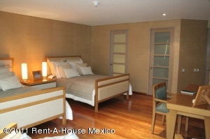 MASTER INTERNATIONAL Departamento en Venta en Jesus del Monte en Huixquilucan C&oacute;digo: 11-36 No.5
