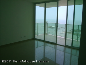 MASTER INTERNATIONAL Apartamento en Alquiler en Punta Pacifica en Panama Código: 11-27 No.3