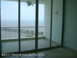 FRANQUICIA MASTER COLOMBIA Apartamento en Alquiler en Coco del Mar en Panama Código: 11-29 No.1