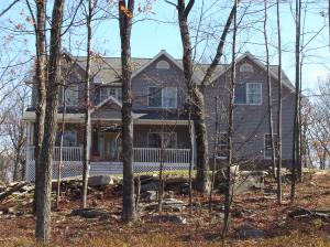 4 plus acres, private Hidden Lake,boat launch,inground pool