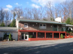 4 bedroom home privately situated on over 4 acres