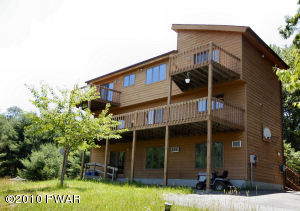 Mother/Daughter potential in lower level: in-law/guest suite features 2nd kitchen