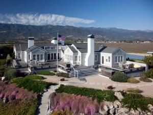 571  Sand Point