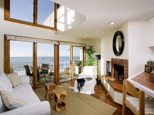1556  MIRAMAR BEACH
