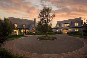 1045  VIA CHAPARRAL
