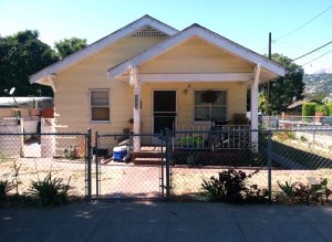 933 E YANONALI