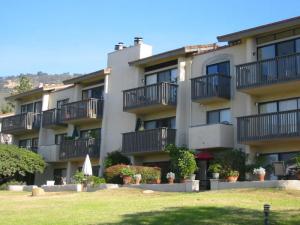 3375  FOOTHILL