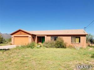 69  Aveninda De Las Naci  Rio Rico Arizona 85648