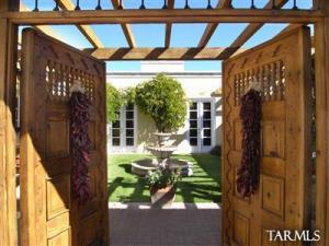 8  Diaz  Tubac Arizona 85646