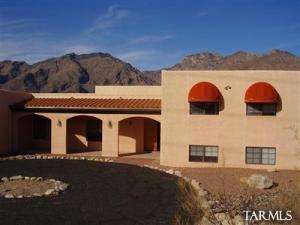 6610 E Circulo Invierno  Tucson Arizona 85750
